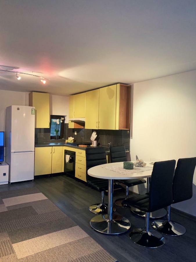 Lux Apartament Zilah Kültér fotó